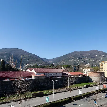 Rent * La Spezia
