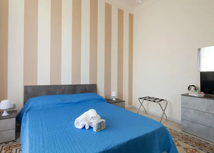 Rent Πανσιόν Λα Σπέτσια